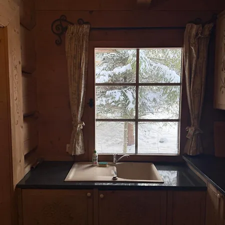 Golden Tatra - Fireplace, Sauna & Garden Chalet *