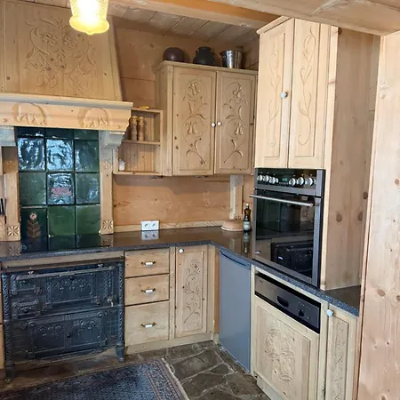 Chalet Golden Tatra - Fireplace, Sauna & Garden